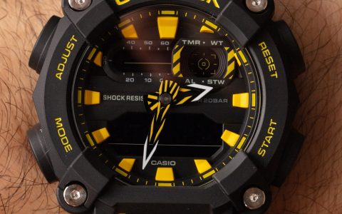 動手：卡西歐 G-Shock GA900A 手表
