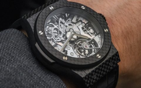宇舶(Hublot)經典融合陀飛輪大教堂三問碳纖維手表動手實踐