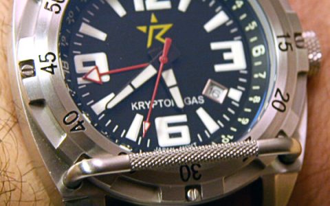 流氓戰士(Rogue Warrior)紅細胞手表評說