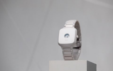 本周腕表幾乎無法顯示時(shí)間的幽靈雷達(dá)