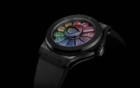 想要擁有那些Hublot x村上隆微笑小花實表或NFT創作？完成任務先