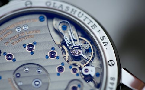 深入觀察規(guī)格：它們的含義，它們?yōu)楹沃匾? loading=