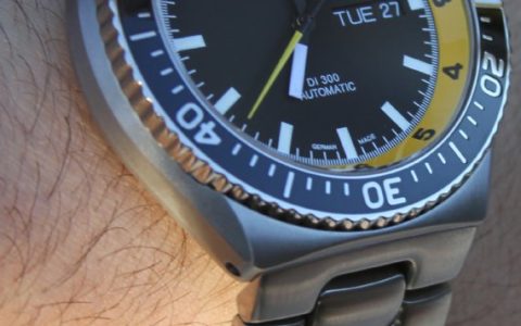 拓天馬DI 300德國潛水手表