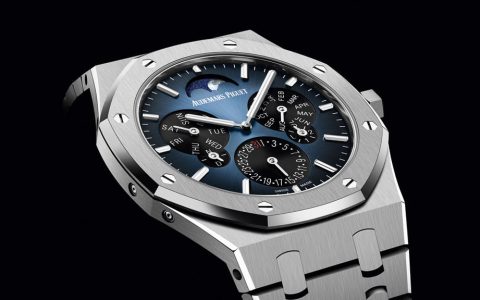 AP皇家橡樹RD#2接班作自動超薄萬年歷改鈦金屬表殼限量登場