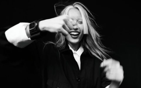 G-SHOCK與山本耀司主理品牌Y's合作打造時尚聯名表GM-S5600