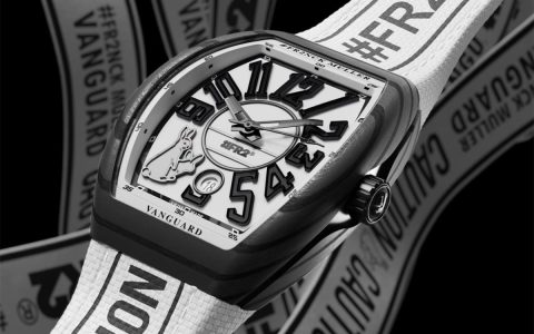 FRANCK MULLER與日本潮牌#FR2攜手創(chuàng)作Vanguard大三針面盤夜光兔子圖案大展叛逆?zhèn)€性