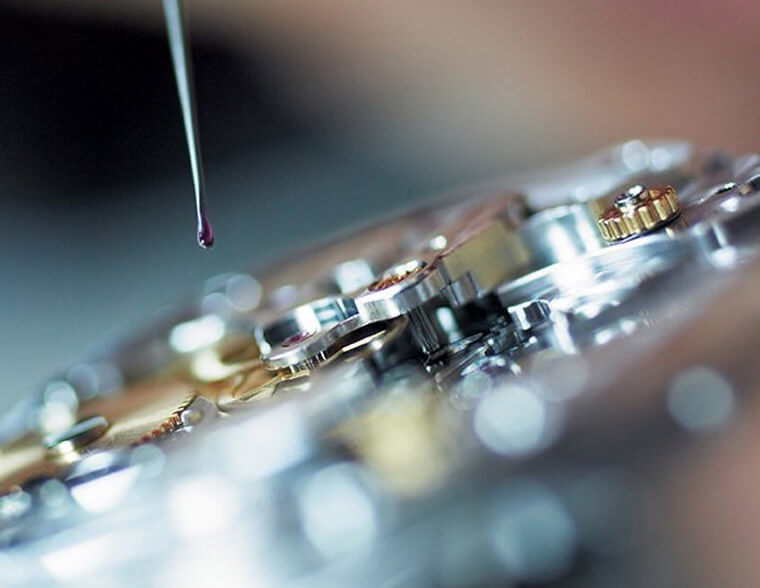 手表該多久洗油保養一次？