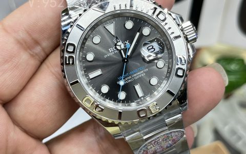 除了定期保養(yǎng)，還有哪些日常使用中可以延長手表壽命的小技巧？